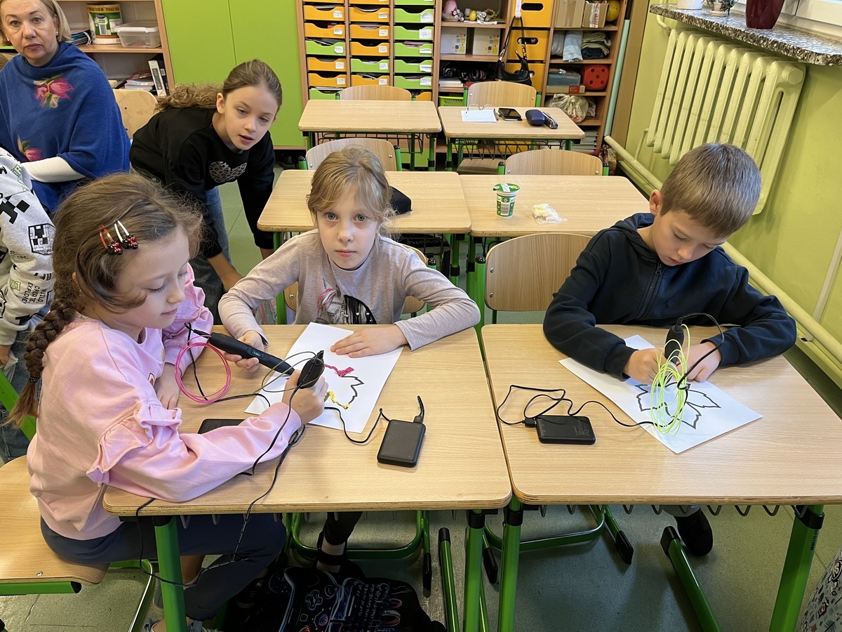 kolis25-09