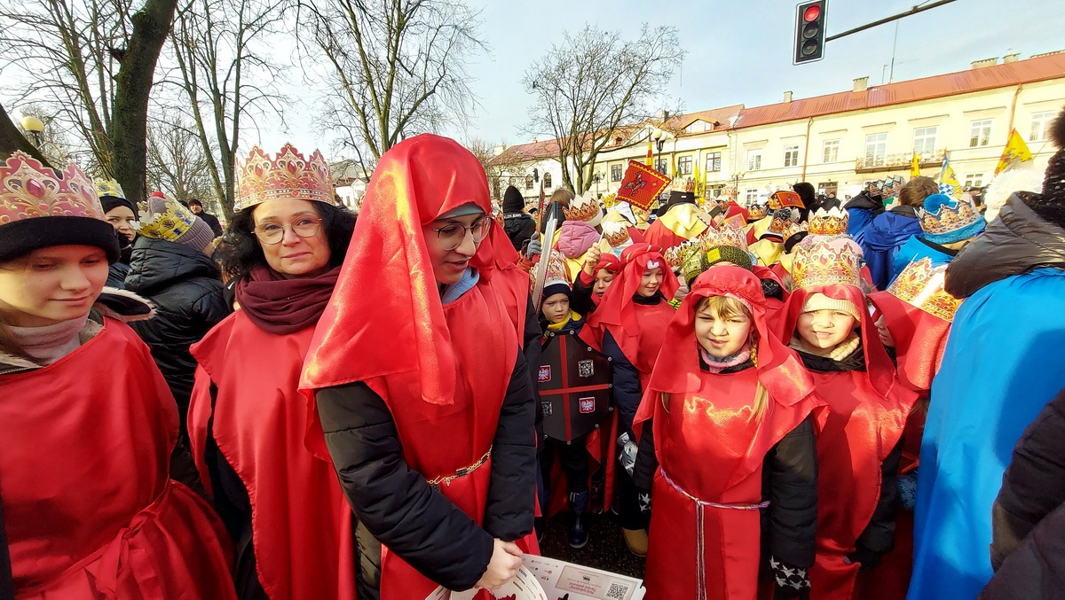 orszak25-08