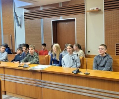 judge-25-04