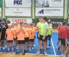 5c32300a-d001-459b-aa02-c7680f407562